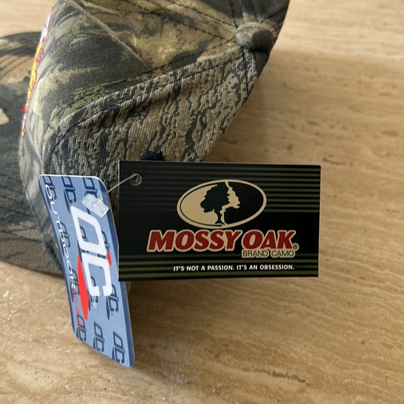 One new with Tags Florida State Seminoles Camo Hat - Picture 3 of 4